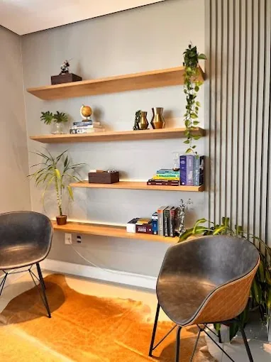 Espaço reservado para atendimento no escritório